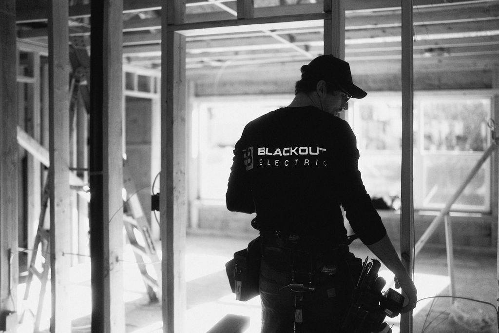 Blackout Electric image 26